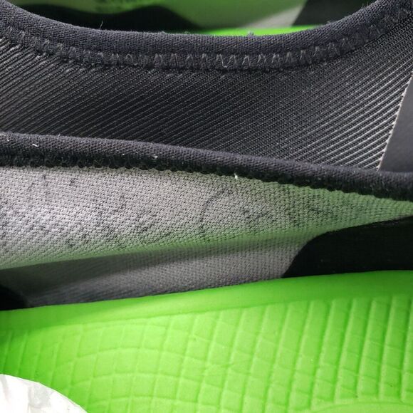 Oofos OOmg Low Shoes Mens Size 10 Black Green Recovery Slip On Comfort Walking - Picture 5 of 13